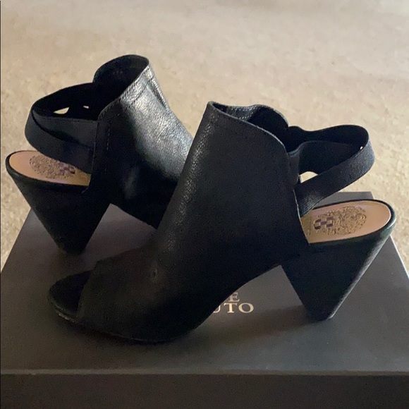 Vince Camuto Shoes - Women’s Vince Camino Black Wedges